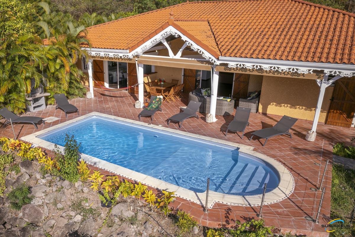 villa-luxe-anses-darlet-piscine-privee - 1
